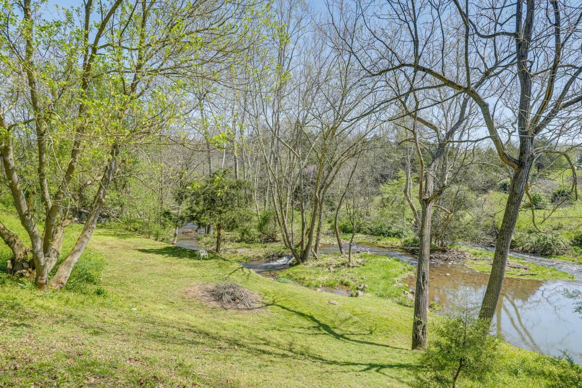 Waterfront Virginia Retreat With Canoe, Pets Welcome Rileyville 外观 照片